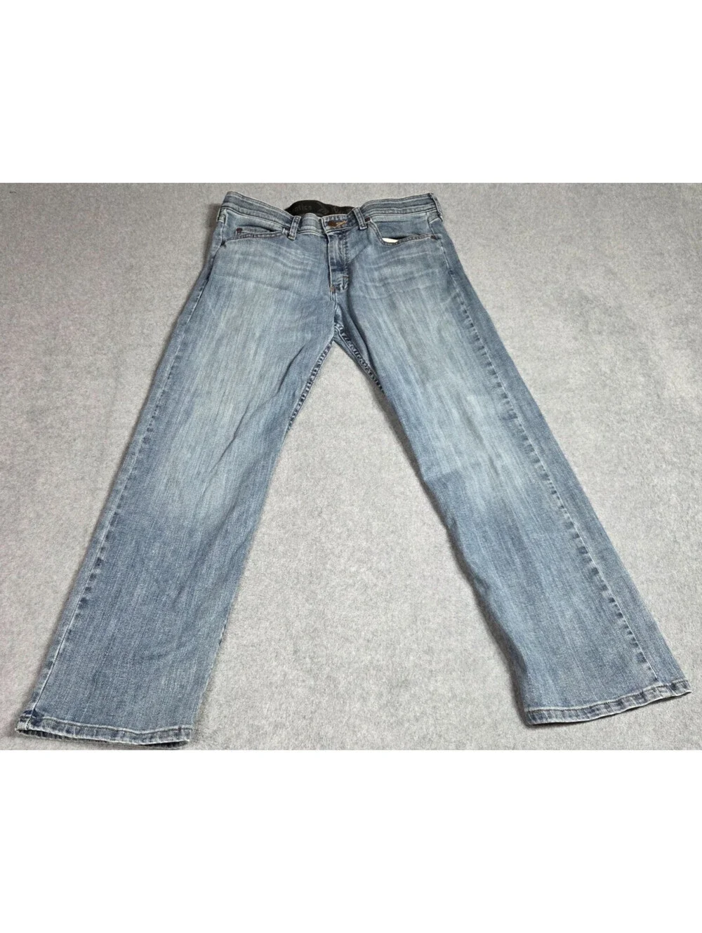 Wrangler Authentics Men's 32x29 ZM1CSSE Regular Fit Straight Leg Blue Stretch